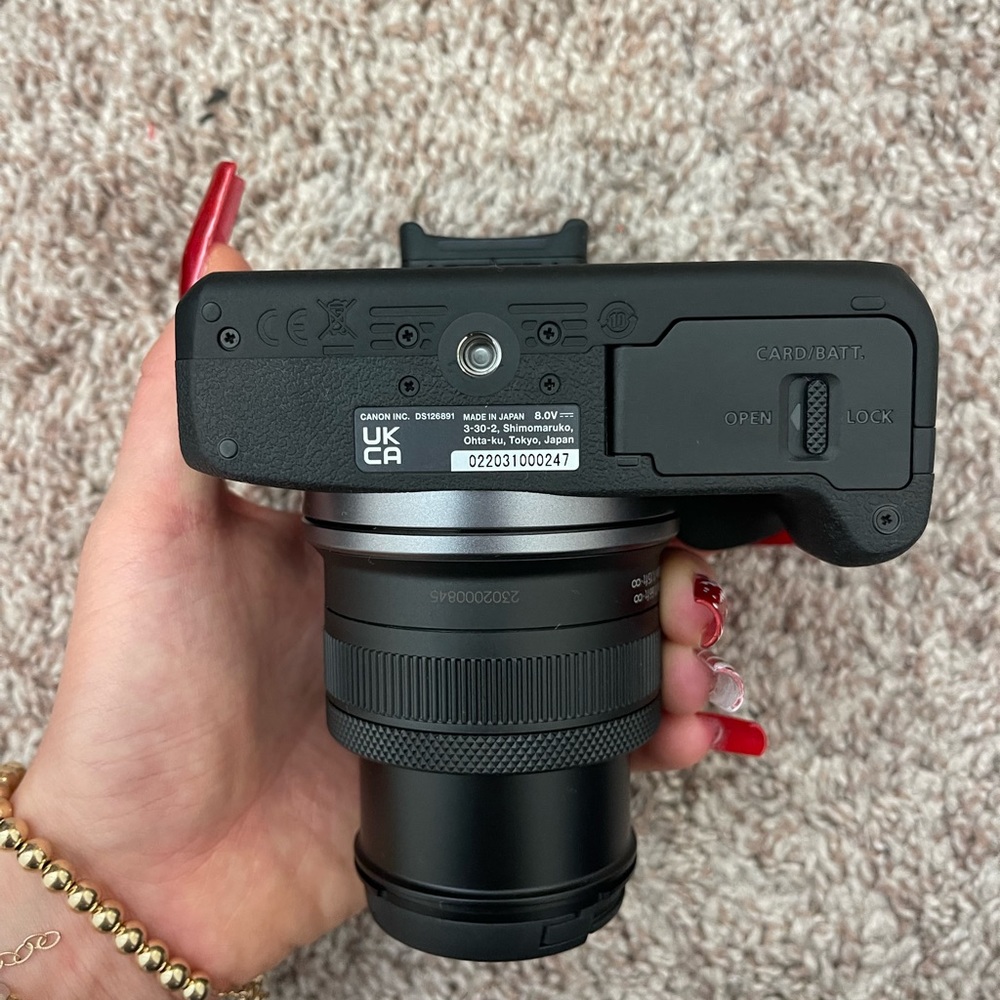 Canon Camera - Picture 6 of 17